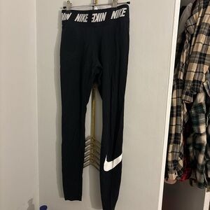 Black Nike Leggings, No pilling